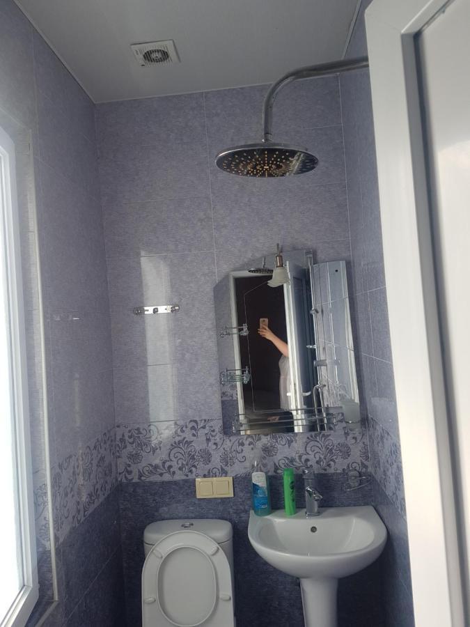Guest House 2 Floor 바투미 외부 사진