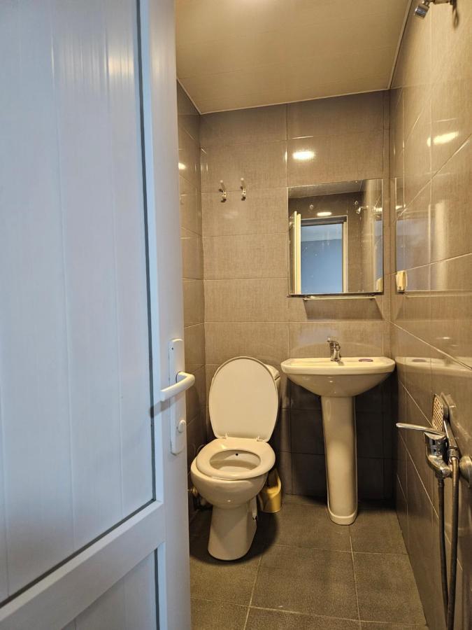 Guest House 2 Floor 바투미 외부 사진