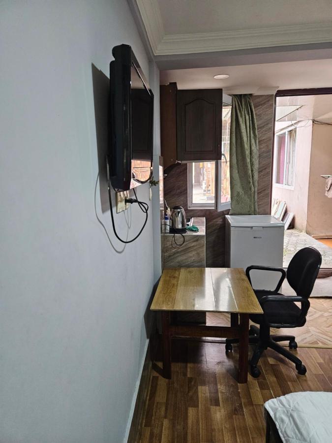 Guest House 2 Floor 바투미 외부 사진