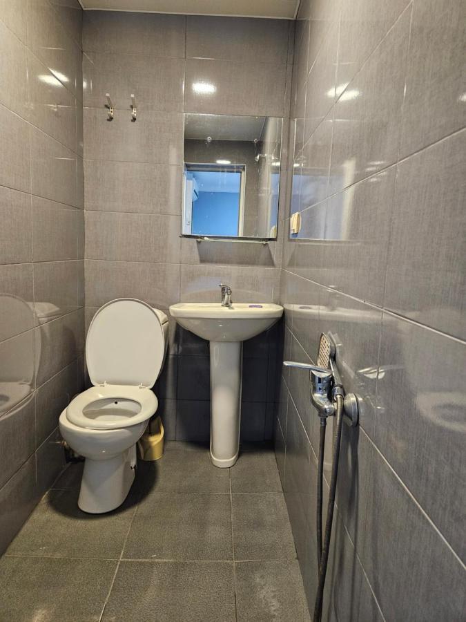 Guest House 2 Floor 바투미 외부 사진