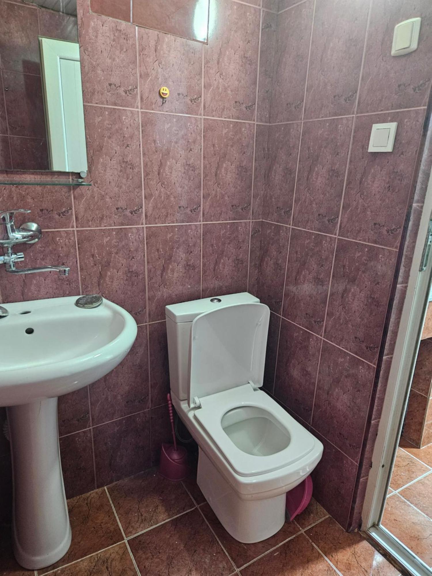 Guest House 2 Floor 바투미 외부 사진