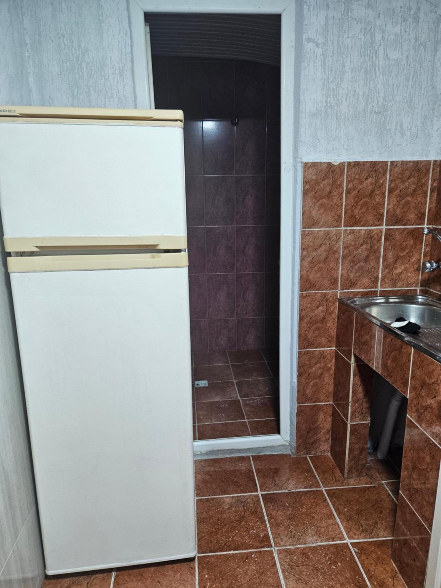 Guest House 2 Floor 바투미 외부 사진