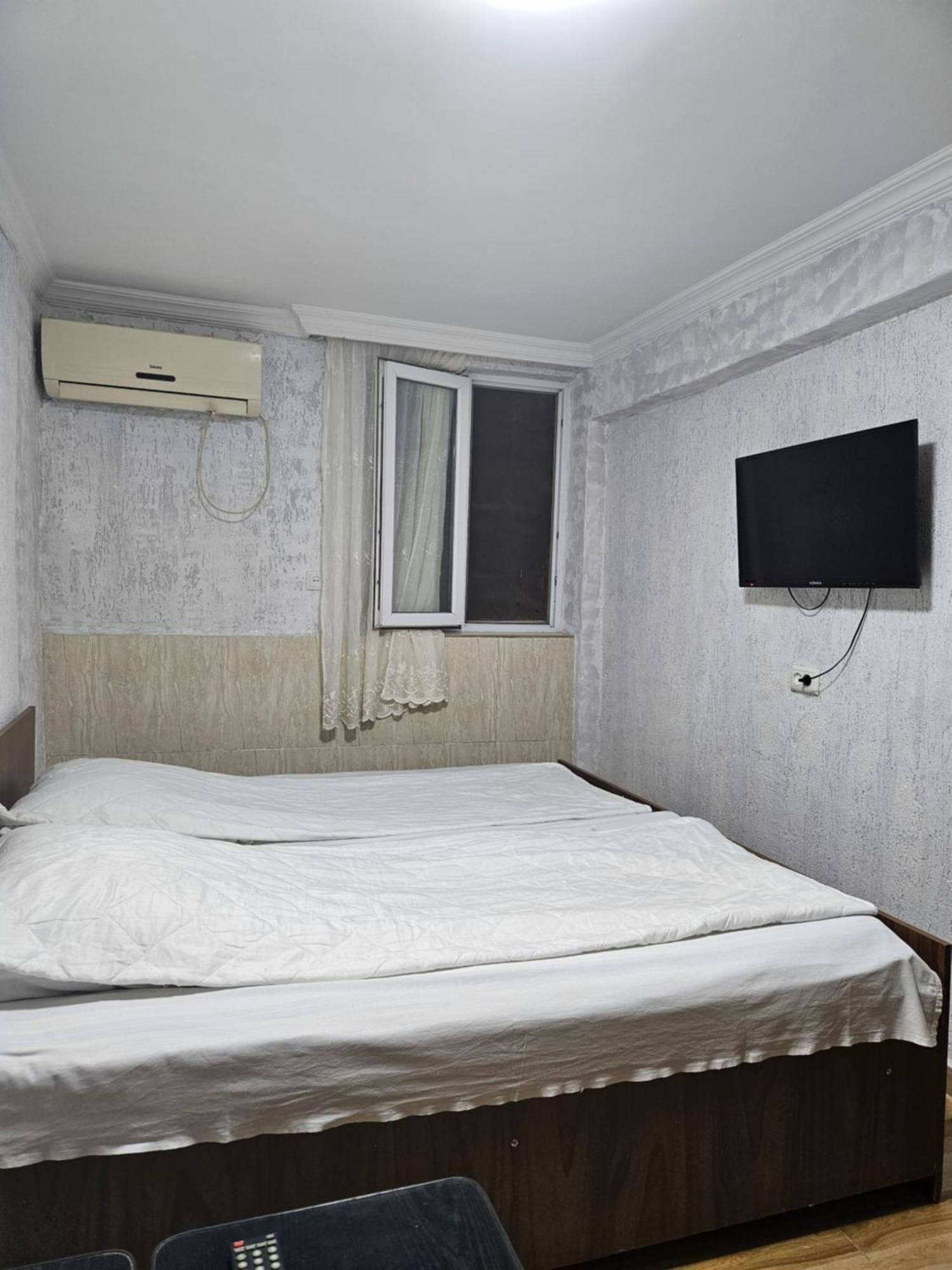 Guest House 2 Floor 바투미 외부 사진