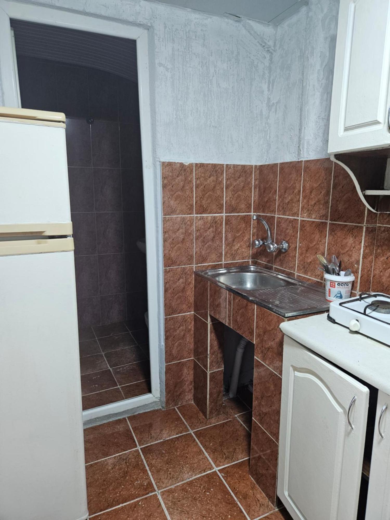 Guest House 2 Floor 바투미 외부 사진