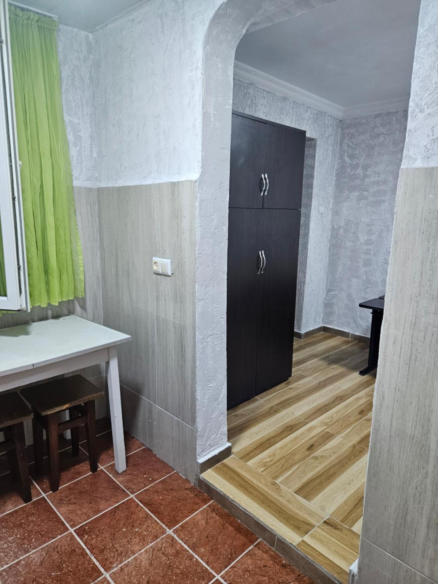Guest House 2 Floor 바투미 외부 사진
