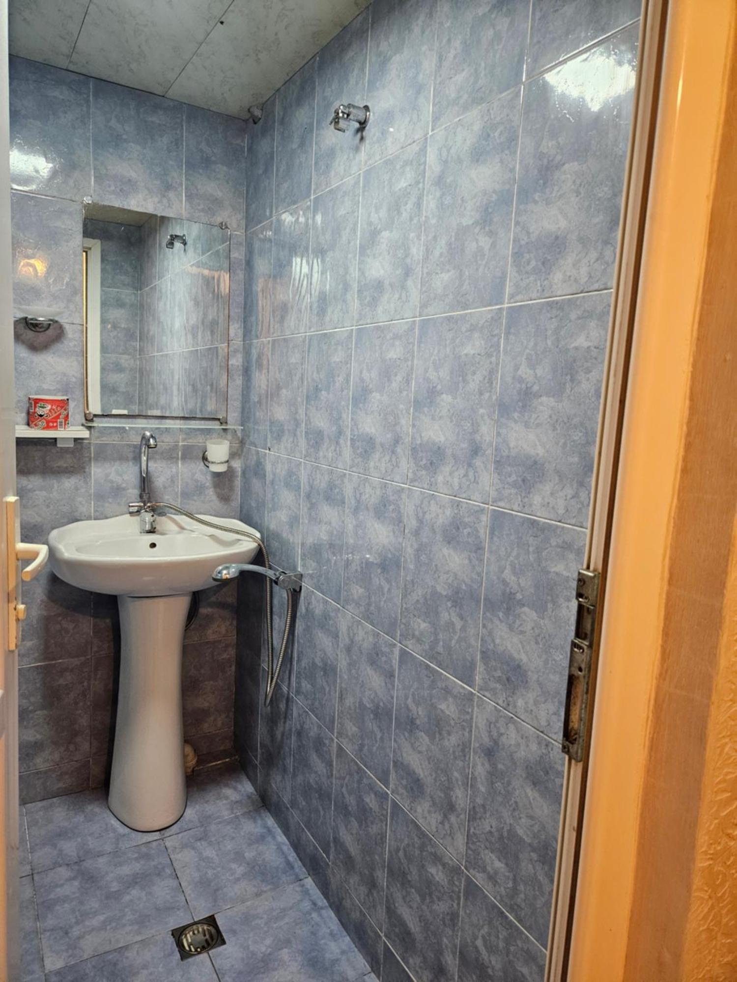 Guest House 2 Floor 바투미 외부 사진