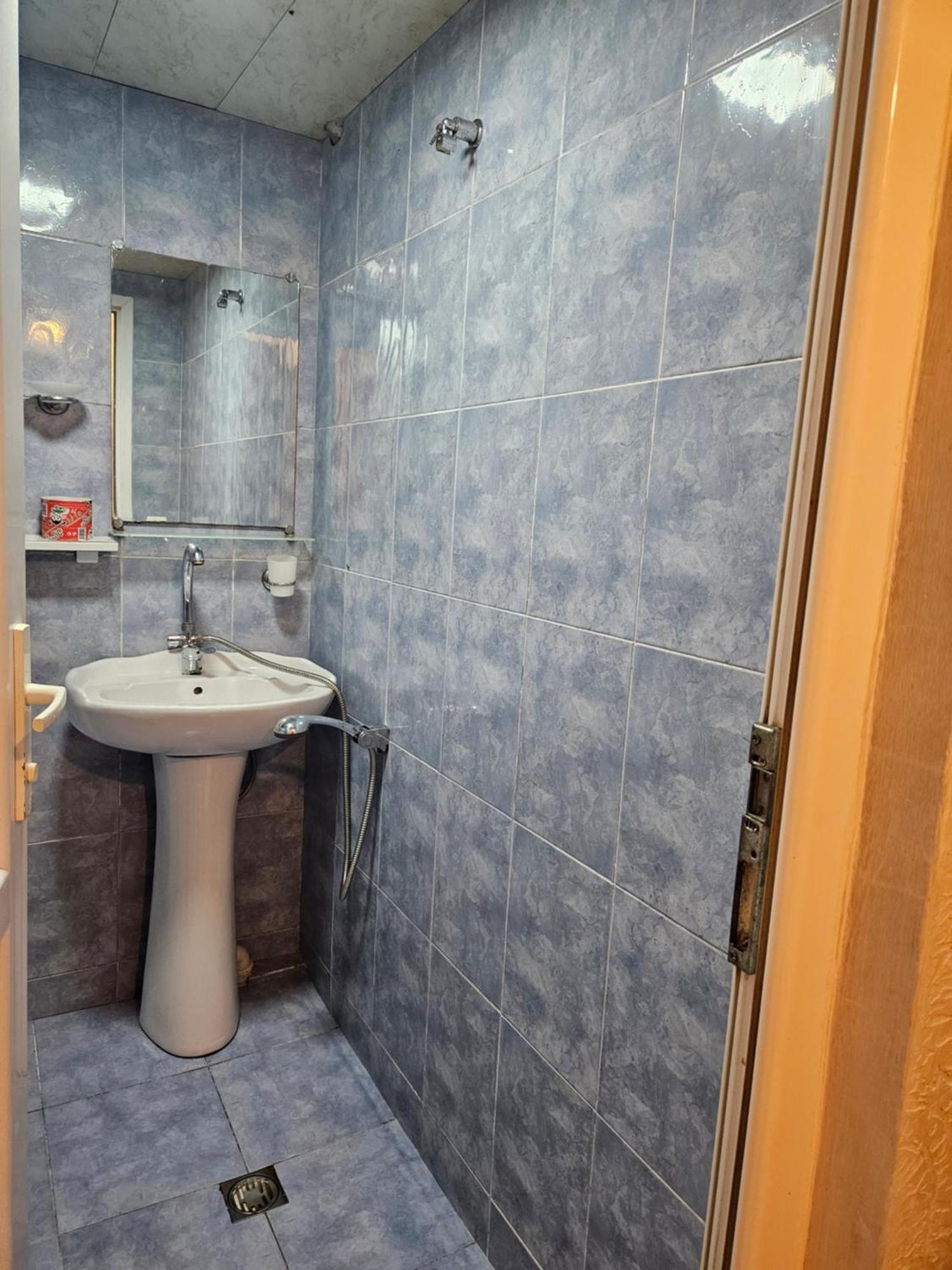 Guest House 2 Floor 바투미 외부 사진