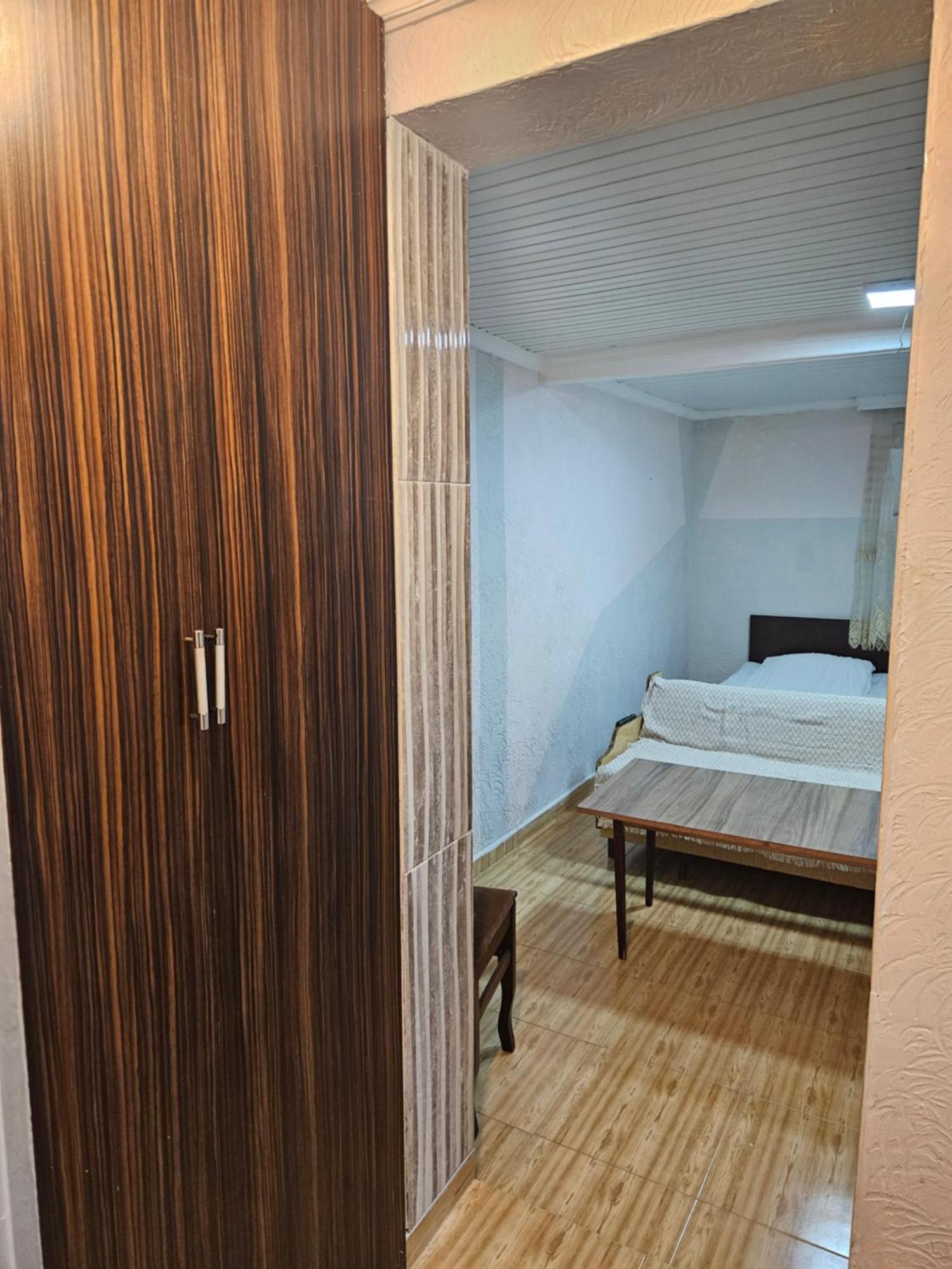 Guest House 2 Floor 바투미 외부 사진