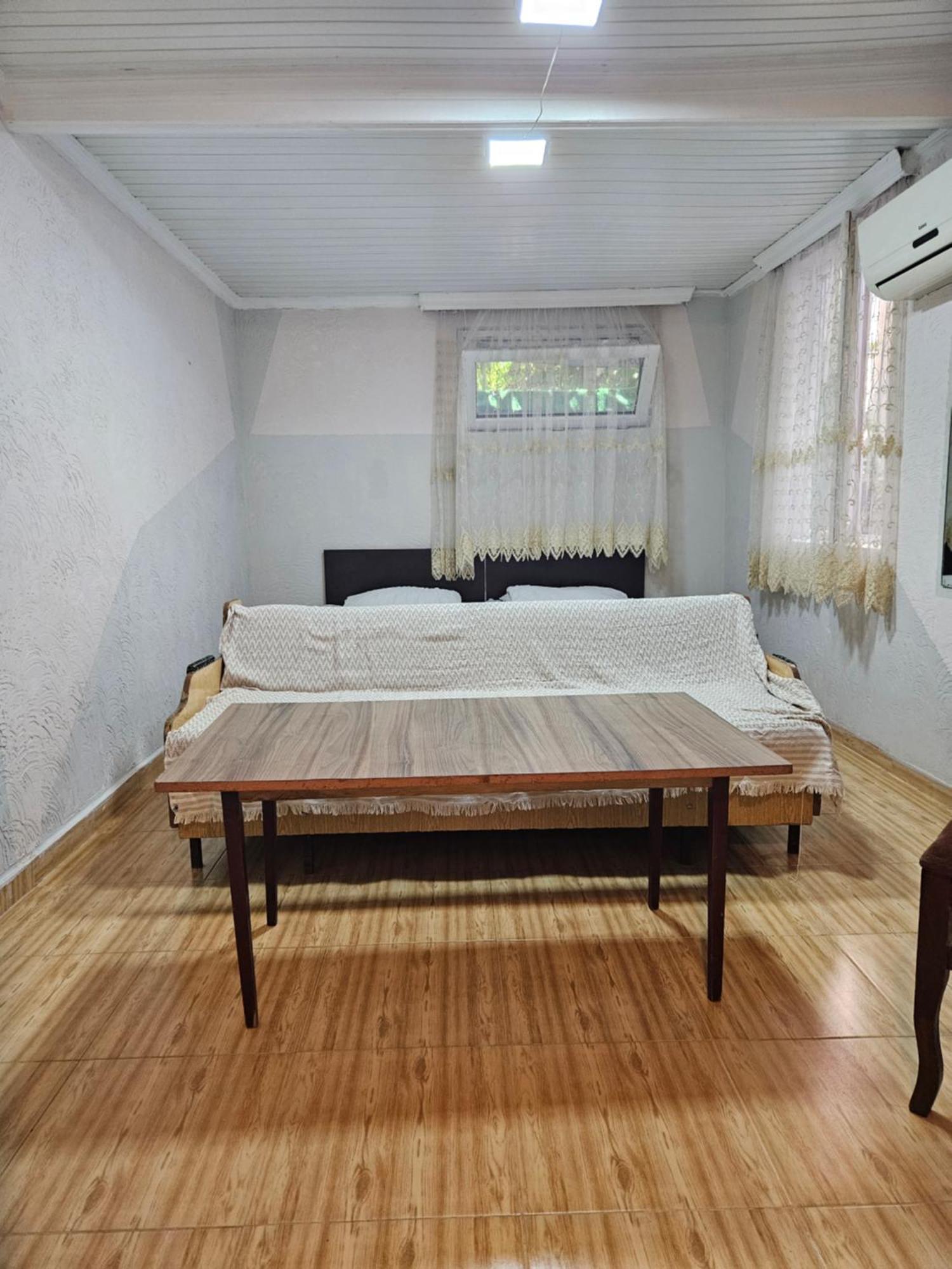 Guest House 2 Floor 바투미 외부 사진