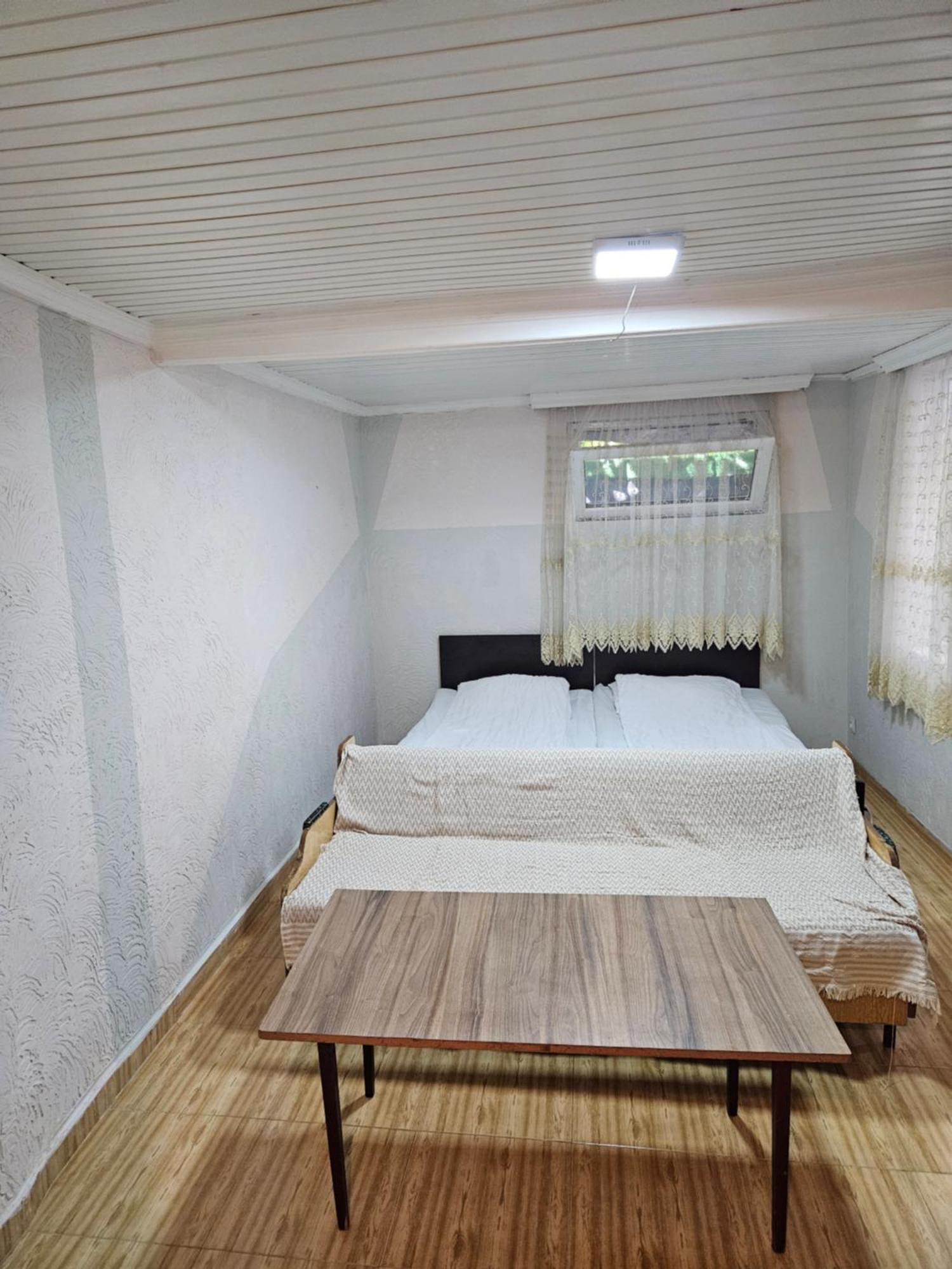 Guest House 2 Floor 바투미 외부 사진