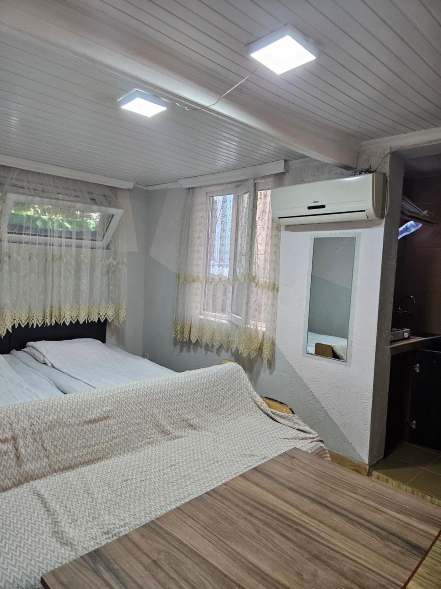 Guest House 2 Floor 바투미 외부 사진